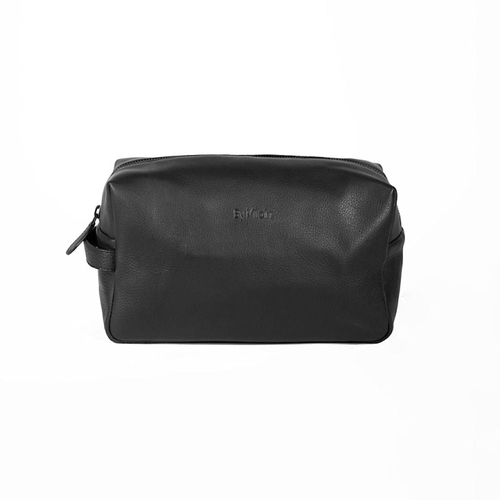 By Vilain Toiletry Bag Black Leather Front
